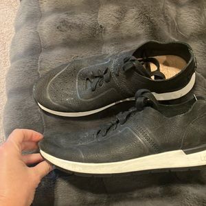 Ugg tennis Shoes Size 6.5 Black